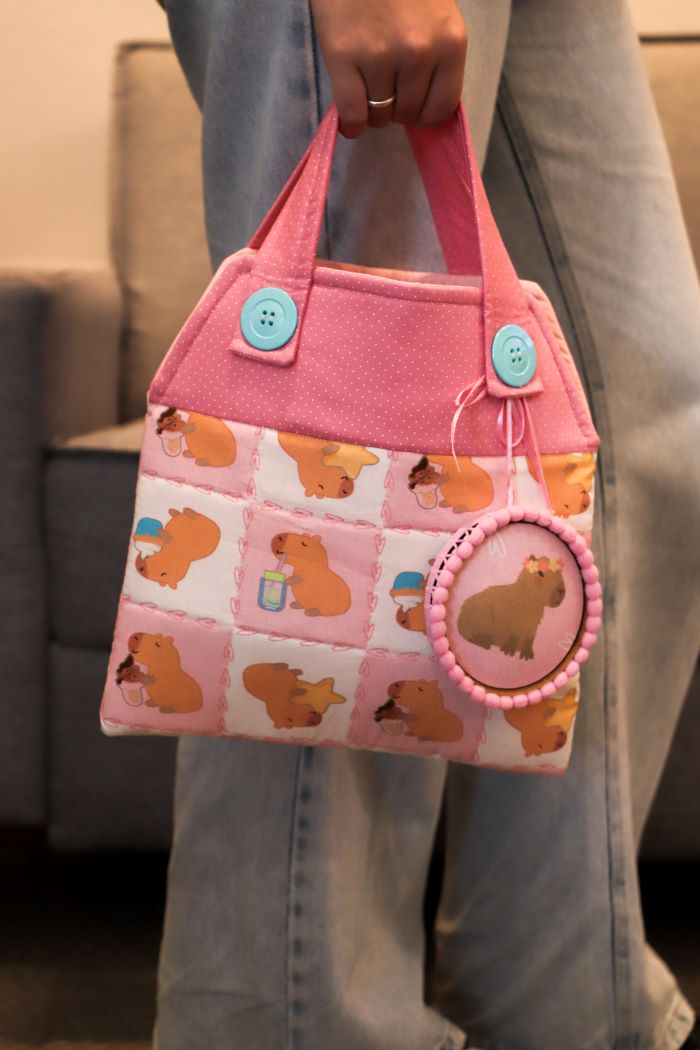 Bolsa Casinha Capivara